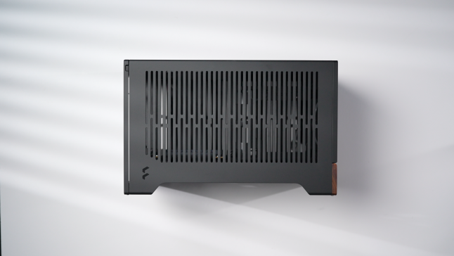 Fractal Design Terra Black Side Closed